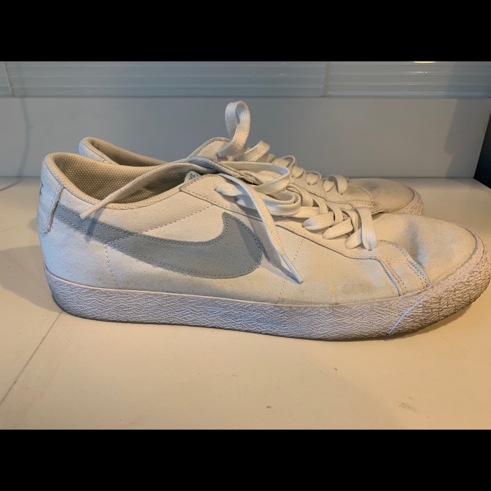 Fair condition size 12 men’s Nike shoes